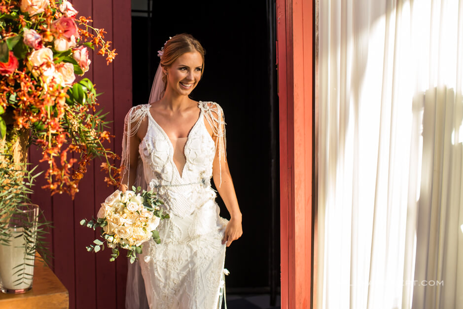 Vestido de noiva praia bordado | Blog de Casamento para Noivas | Aceito Sim