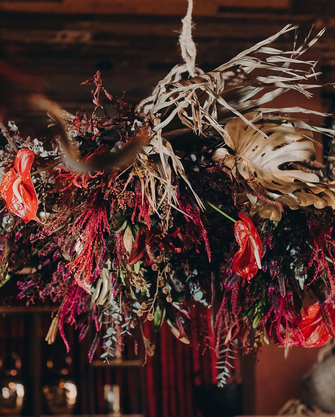 Decoração de casamento com folhas secas - Por: Decoração de Casamento com Folhas Secas - Por: Museu De Grandes Novidades