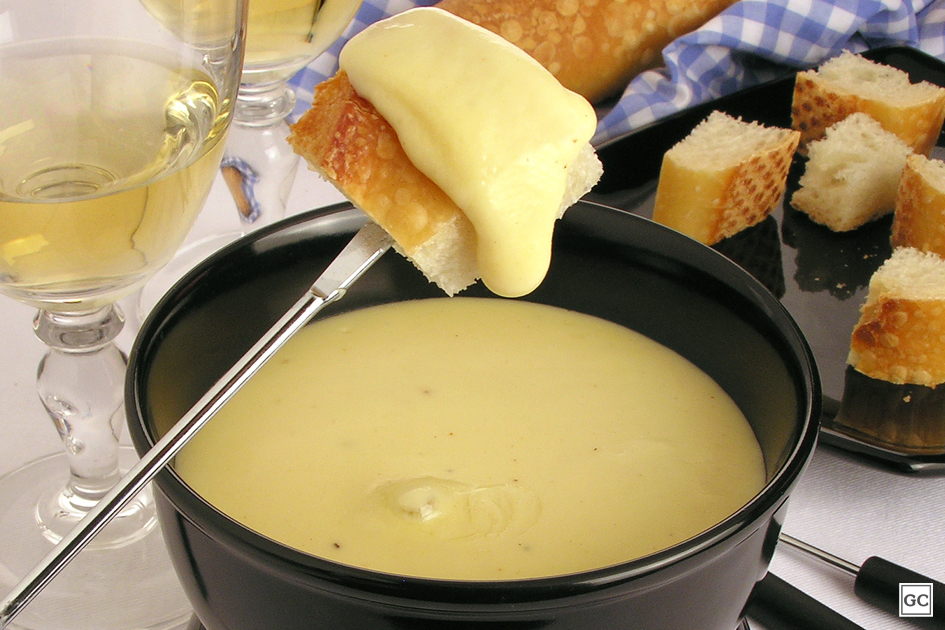 Fondue-de-queijo-classico